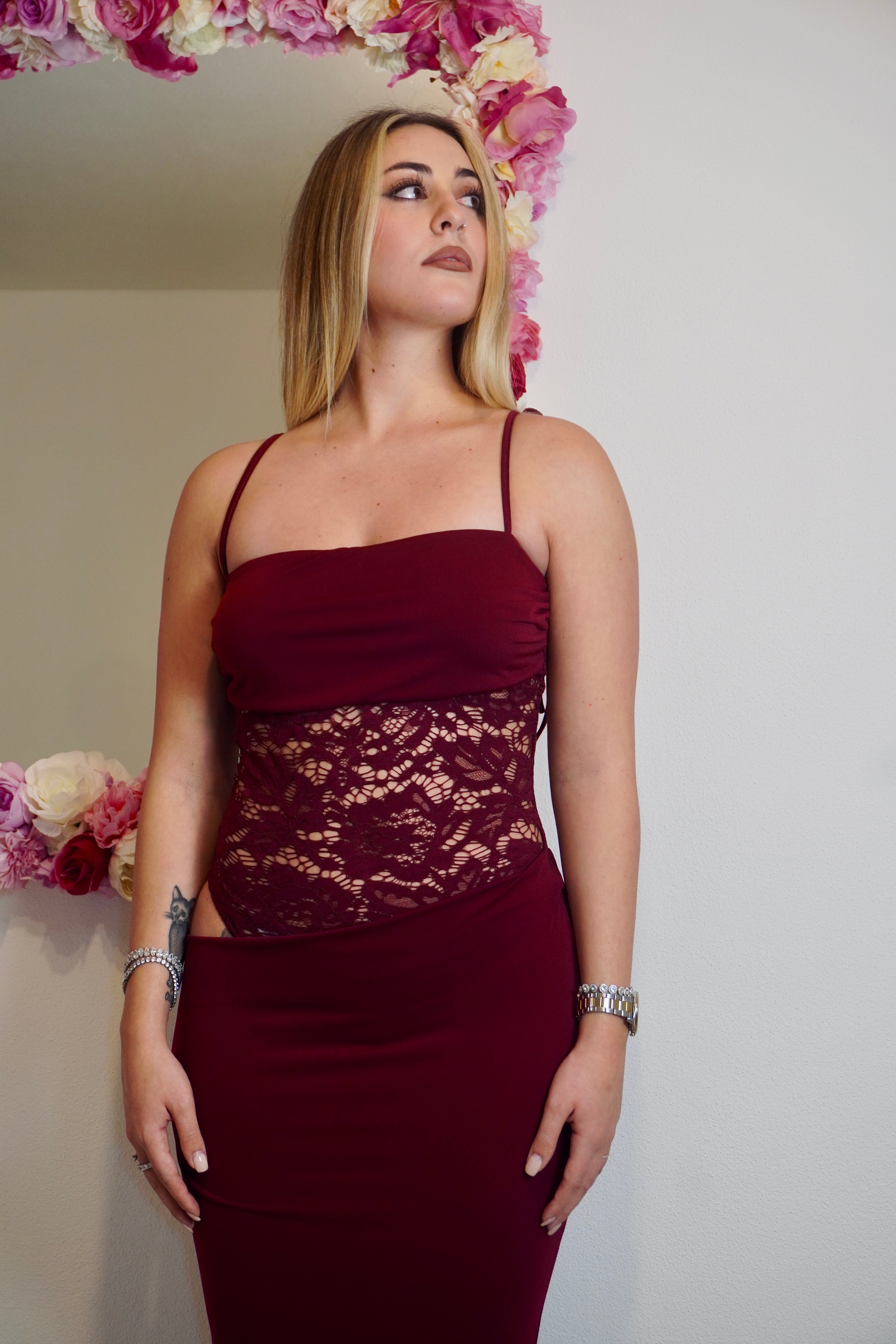 Maxidress con dettaglio in pizzo