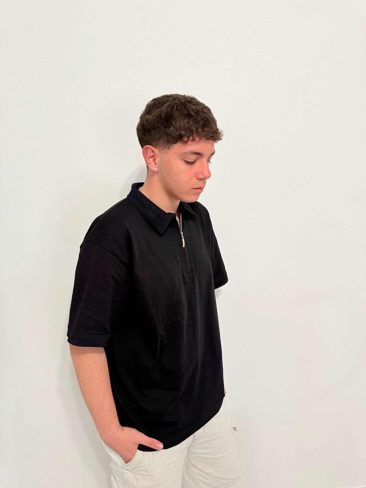 T-shirt con zip